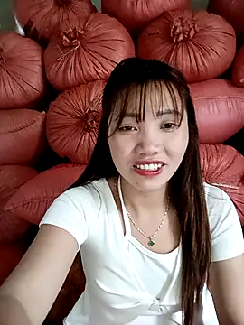Snapshot of adbosa_00 chatting on 09/11/25, 03:28 adbosa 00 online show from 09/11/25, 03:28