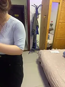 Snapshot of jiajia1060 chatting on 03/01/26, 02:33 jiajia1060 online show from 03/01/26, 02:33