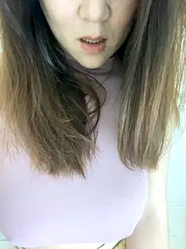 jiajia1060 online show from 10/10/25, 12:06