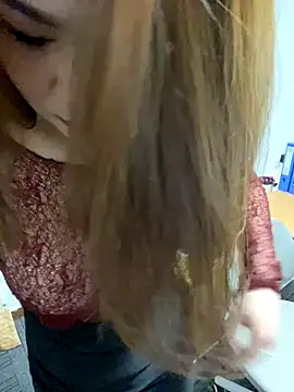 jiajia1060 online show from 12/05/25, 12:43