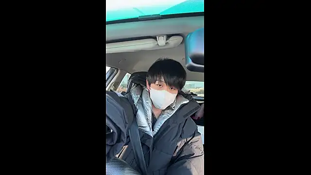 Snapshot of akkan_6868 chatting on 12/16/25, 12:04 akkan 6868 online show from 12/16/25, 12:04