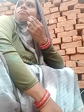 Snapshot of Soniya_pandit chatting on 07/19/26, 01:47 Soniya pandit online show from 07/19/26, 01:47