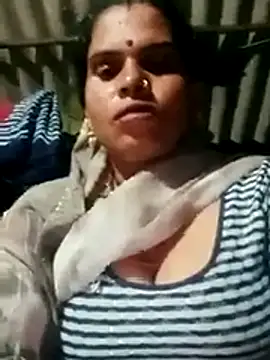 Snapshot of Soniya_pandit chatting on 07/10/26, 04:29 Soniya pandit online show from 07/10/26, 04:29