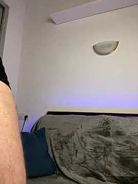 Snapshot of VictorTransMan chatting on 01/16/26, 11:03 VictorTransMan online show from 01/16/26, 11:03