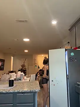 bbgurlnickii online show from 10/20/25, 07:58