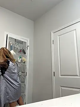 bbgurlnickii online show from 09/10/25, 04:44