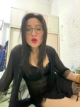 Snapshot of Vitamin_sexy chatting on 10/09/25, 12:06 Vitamin sexy online show from 10/09/25, 12:06