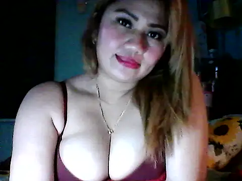 Snapshot of Miss_Heart chatting on 10/09/25, 01:11 Miss Heart online show from 10/09/25, 01:11