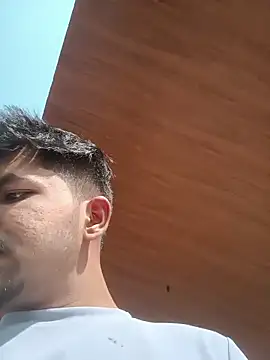 Snapshot of sexofbro chatting on 03/01/26, 10:26 sexofbro online show from 03/01/26, 10:26