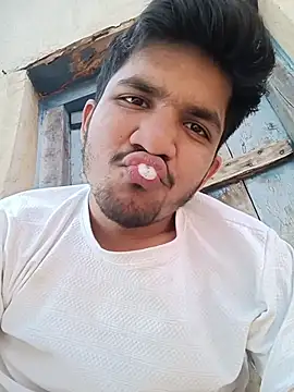 Snapshot of sexofbro chatting on 12/14/25, 07:47 sexofbro online show from 12/14/25, 07:47