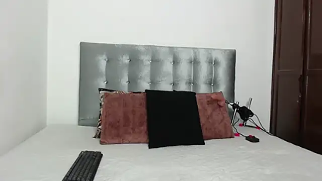 Snapshot of DaiishaWolf chatting on 02/14/26, 09:53 DaiishaWolf online show from 02/14/26, 09:53