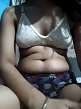 Snapshot of Cute_radhaaa chatting on 05/12/26, 10:32 Cute radhaaa online show from 05/12/26, 10:32