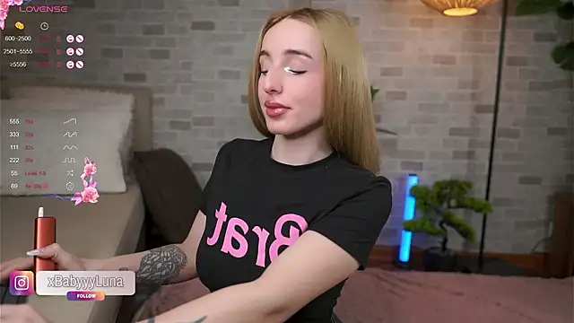 BabyyyLunaX online show from 03/04/26, 03:03