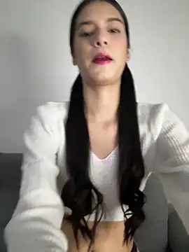 Snapshot of giasteele chatting on 10/03/25, 02:48 giasteele online show from 10/03/25, 02:48