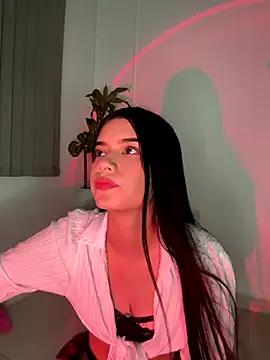 Snapshot of giasteele chatting on 10/09/25, 01:39 giasteele online show from 10/09/25, 01:39