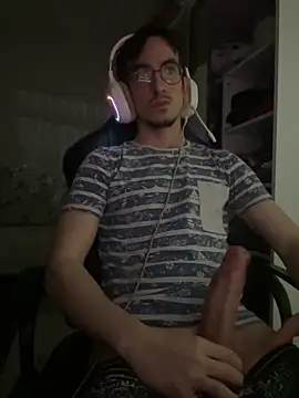 Snapshot of TurkYasura chatting on 02/15/26, 04:50 TurkYasura online show from 02/15/26, 04:50