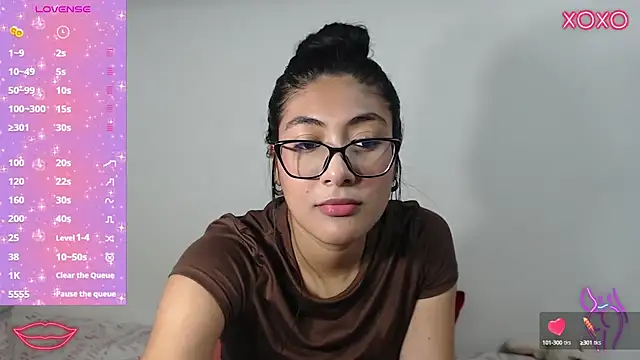 Snapshot of Allison_19__ chatting on 10/08/25, 07:54 Allison 19   online show from 10/08/25, 07:54