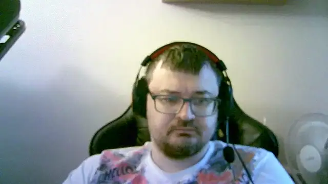 Snapshot of SirAbuser chatting on 12/01/25, 08:37 SirAbuser online show from 12/01/25, 08:37