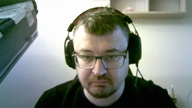 Snapshot of SirAbuser chatting on 11/11/25, 06:19 SirAbuser online show from 11/11/25, 06:19