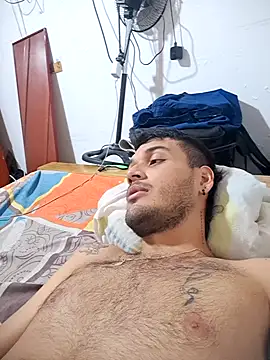 JuceAn14 online show from 10/31/25, 04:53