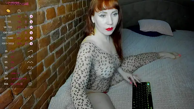 Snapshot of Cutiee_Alicee chatting on 03/15/25, 01:30 Cutiee Alicee online show from 03/15/25, 01:30