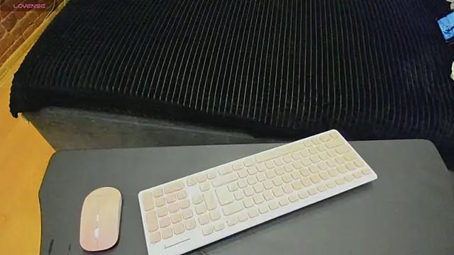 Cutiee Alicee online show from 04/30/26, 08:49