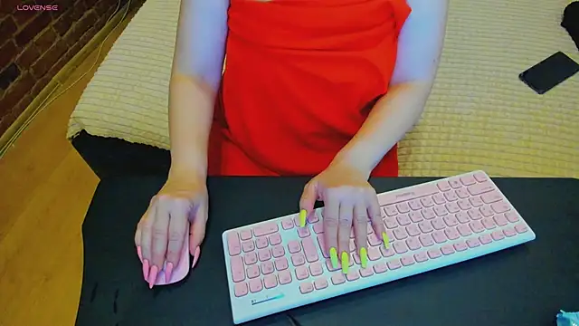 Cutiee Alicee online show from 05/08/26, 08:56