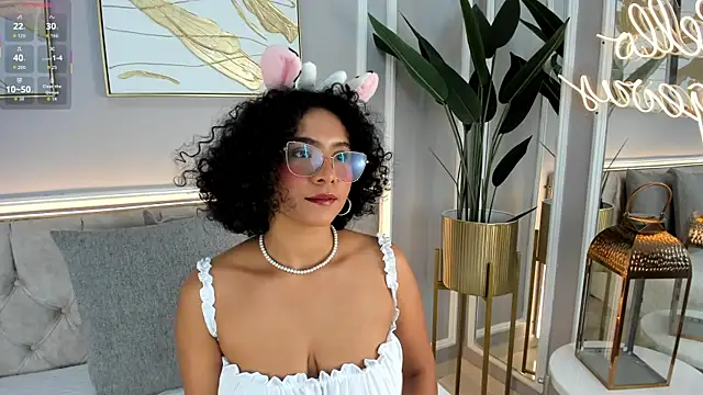 ellette   online show from 09/13/25, 07:03