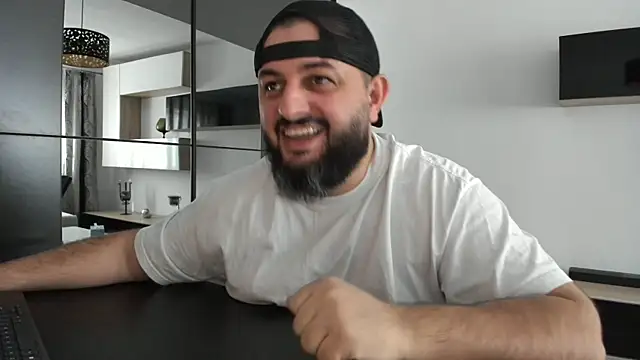 Snapshot of DravenPeak chatting on 10/30/25, 12:14 DravenPeak online show from 10/30/25, 12:14