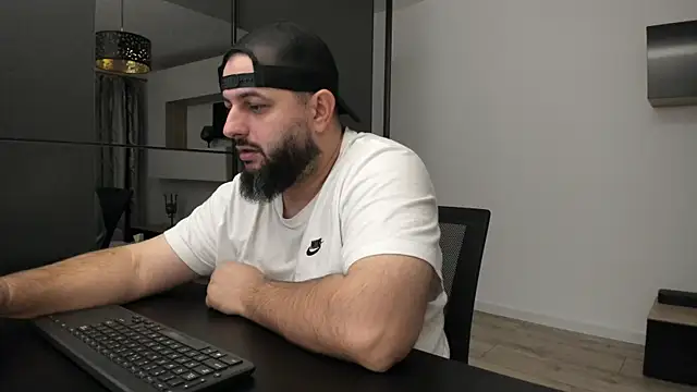 Snapshot of DravenPeak chatting on 10/25/25, 04:51 DravenPeak online show from 10/25/25, 04:51