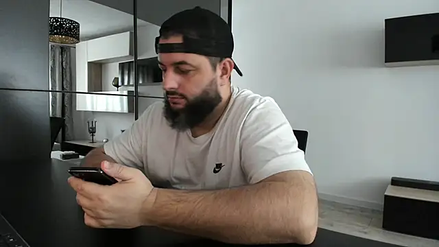 Snapshot of DravenPeak chatting on 11/14/25, 06:50 DravenPeak online show from 11/14/25, 06:50