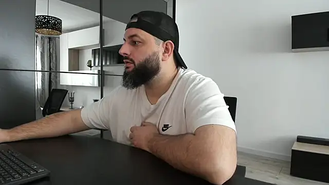 Snapshot of DravenPeak chatting on 11/21/25, 09:19 DravenPeak online show from 11/21/25, 09:19