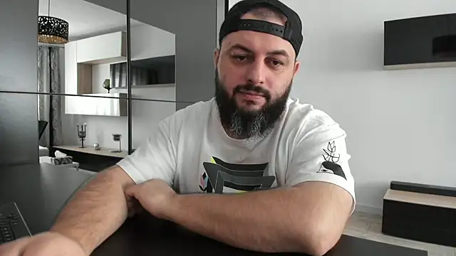 Snapshot of DravenPeak chatting on 12/04/25, 11:53 DravenPeak online show from 12/04/25, 11:53