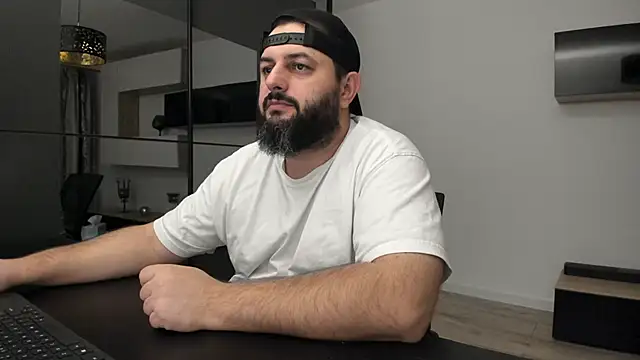 Snapshot of DravenPeak chatting on 10/15/25, 11:13 DravenPeak online show from 10/15/25, 11:13