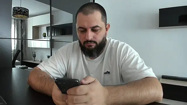 Snapshot of DravenPeak chatting on 09/28/25, 12:01 DravenPeak online show from 09/28/25, 12:01