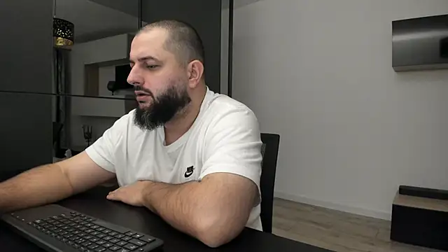 Snapshot of DravenPeak chatting on 10/22/25, 07:57 DravenPeak online show from 10/22/25, 07:57