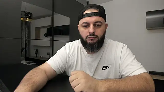 Snapshot of DravenPeak chatting on 11/20/25, 04:13 DravenPeak online show from 11/20/25, 04:13