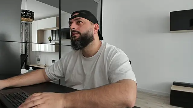 Snapshot of DravenPeak chatting on 11/01/25, 10:09 DravenPeak online show from 11/01/25, 10:09