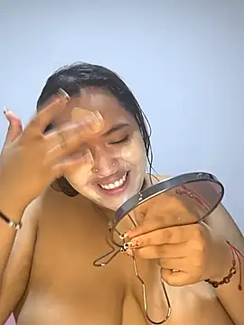 butterfly777  online show from 10/25/25, 12:10