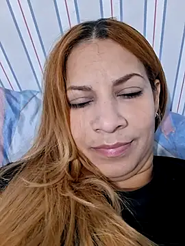 Snapshot of saraferrer151 chatting on 01/06/26, 06:50 saraferrer151 online show from 01/06/26, 06:50