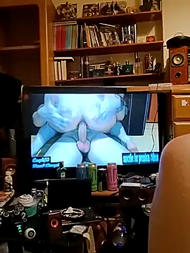 Snapshot of VicTimLove chatting on 11/07/25, 08:57 VicTimLove online show from 11/07/25, 08:57