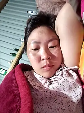 Snapshot of vivi_cute chatting on 10/16/25, 09:01 vivi cute online show from 10/16/25, 09:01