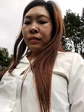 Snapshot of vivi_cute chatting on 09/25/25, 01:00 vivi cute online show from 09/25/25, 01:00