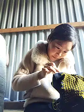 Snapshot of vivi_cute chatting on 10/05/25, 02:24 vivi cute online show from 10/05/25, 02:24