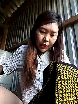 Snapshot of vivi_cute chatting on 09/20/25, 02:16 vivi cute online show from 09/20/25, 02:16