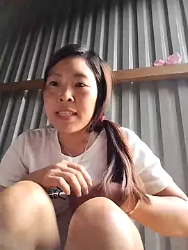 Snapshot of vivi_cute chatting on 09/21/25, 10:31 vivi cute online show from 09/21/25, 10:31