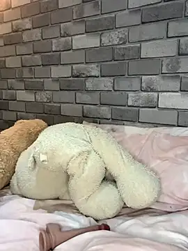 Poppy frankie online show from 10/26/25, 07:36