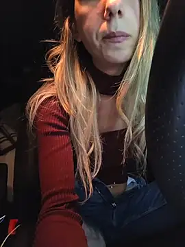 PetiteSecrets online show from 11/30/25, 06:30