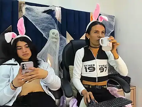 Aisha hotts777 online show from 11/01/25, 03:02