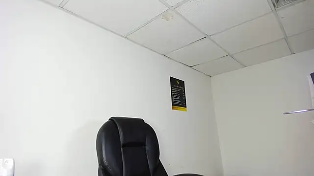 Aisha hotts777 online show from 12/05/25, 03:49